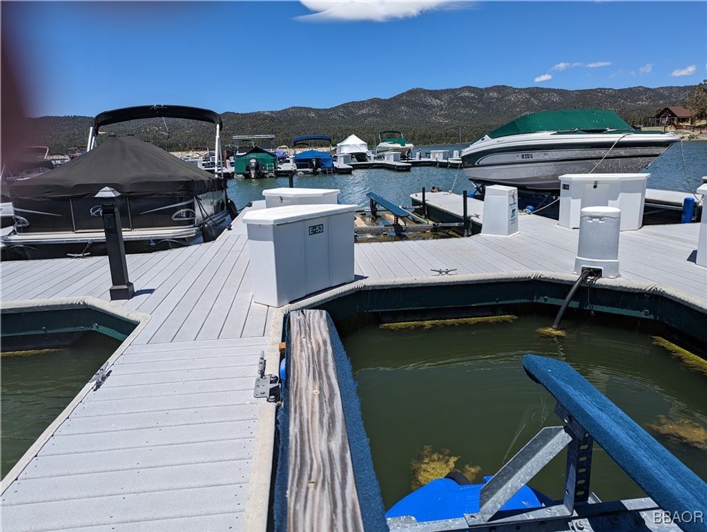 Photo of 400 Pine Knot Boulevard #E-53, Big Bear Lake, CA 92315 (MLS # 32501513)