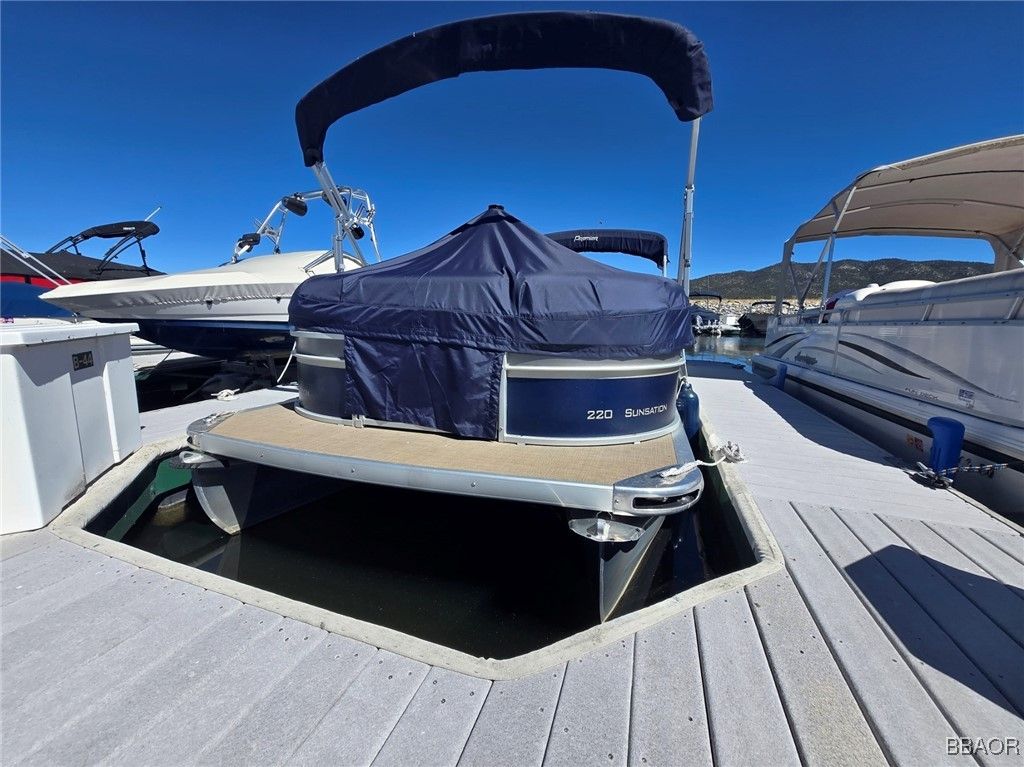 Photo of 400 Pine Knot Boulevard #B-44, Big Bear Lake, CA 92315 (MLS # 32502108)