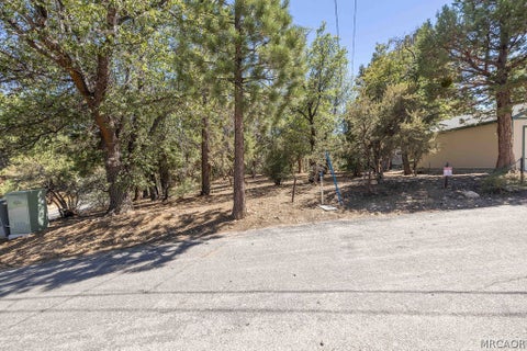 Photo of 0 Plumas Court, Big Bear City, CA 92314 (MLS # 32601828)
