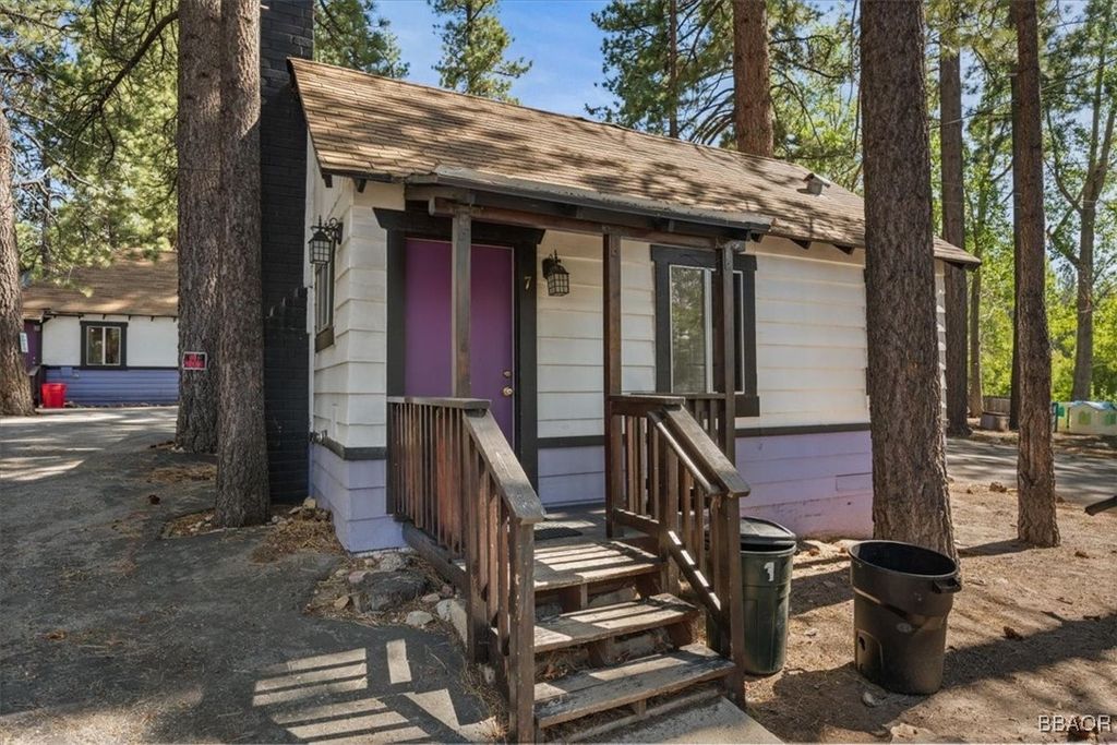 Photo of 39921 Big Bear Boulevard, Big Bear Lake, CA 92315 (MLS # 32501890)