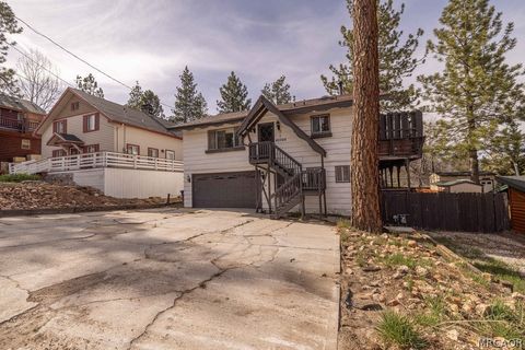 Photo of 40348 Cliff Lane, Big Bear Lake, CA 92315 (MLS # 32600834)