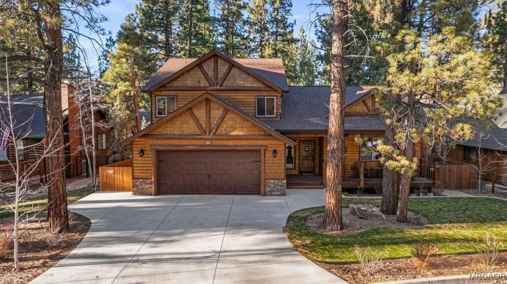 Photo of 41562 Stone Bridge Road, Big Bear Lake, CA 92315 (MLS # 32502799)
