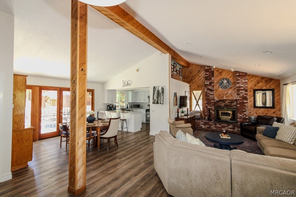 Photo of 42109 Evergreen Drive, Big Bear Lake, CA 92315 (MLS # 32601824)