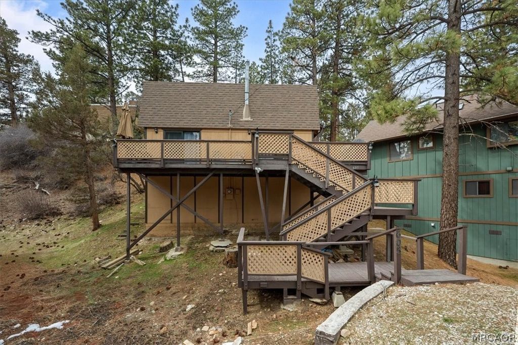 Photo of 605 Kean Way, Big Bear City, CA 92314 (MLS # 32600443)