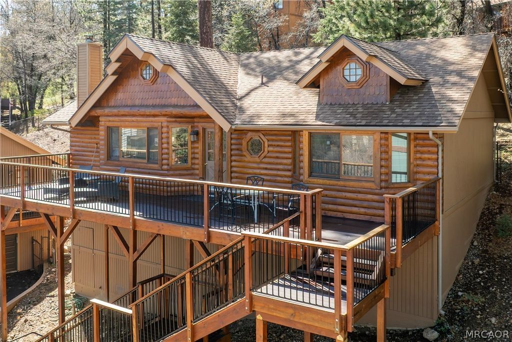 Photo of 1419 Klamath Road, Big Bear City, CA 92314 (MLS # 32600666)