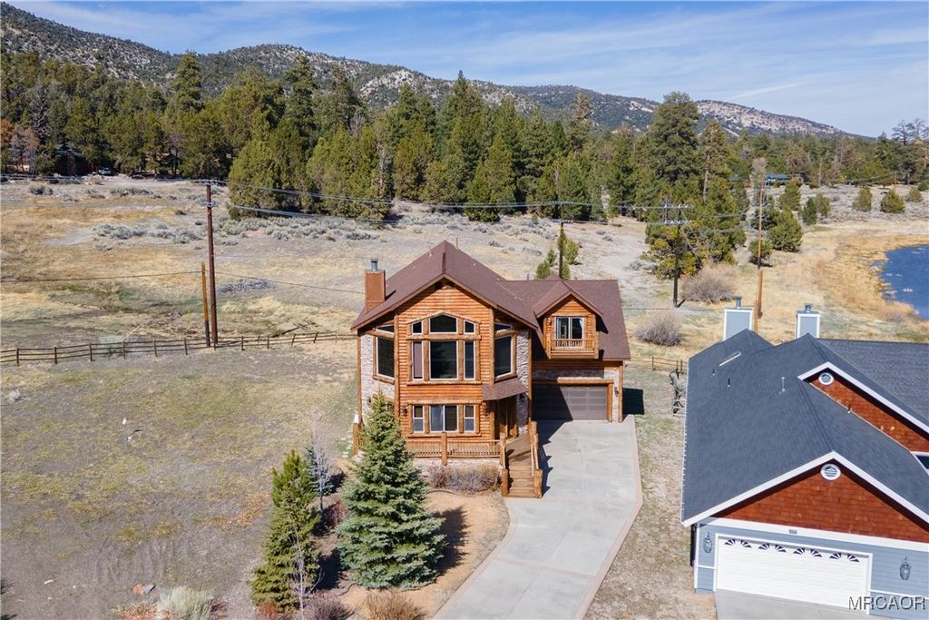 Photo of 42521 Bear Loop, Big Bear City, CA 92314 (MLS # 32502504)