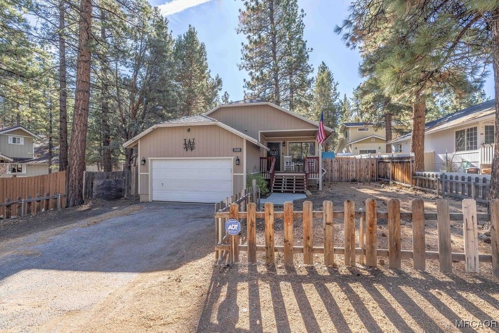 Photo of 2020 Cedar Pine Lane, Big Bear City, CA 92314 (MLS # 32600087)