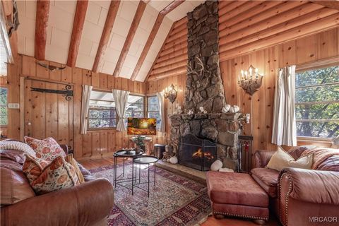 Photo of 674 Spruce Road, Big Bear Lake, CA 92315 (MLS # 32502421)
