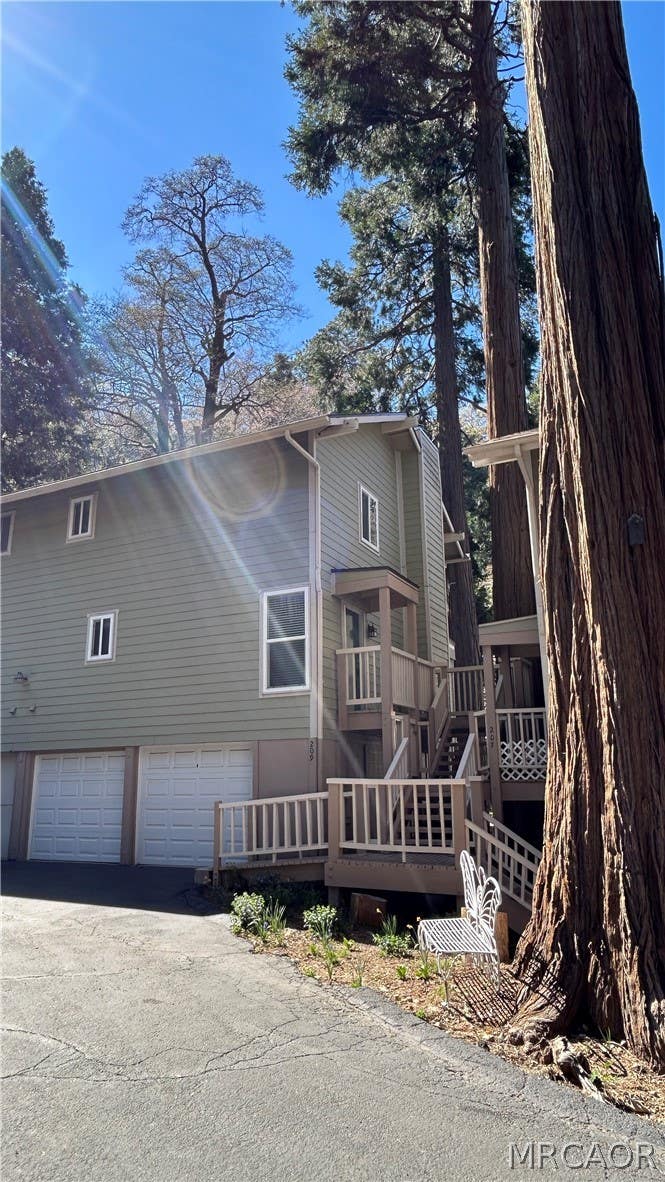 Photo of 209 Cool Creek Lane #10, Lake Arrowhead, CA 92352 (MLS # 32600645)