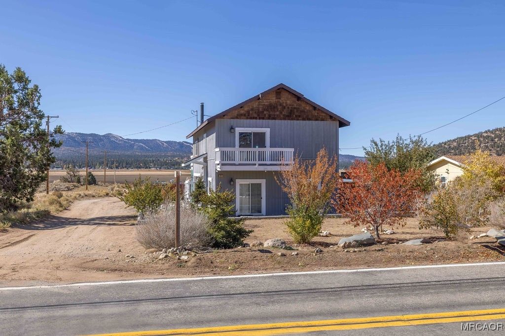 Photo of 1842 Baldwin Lake Road, Big Bear City, CA 92314 (MLS # 32502491)