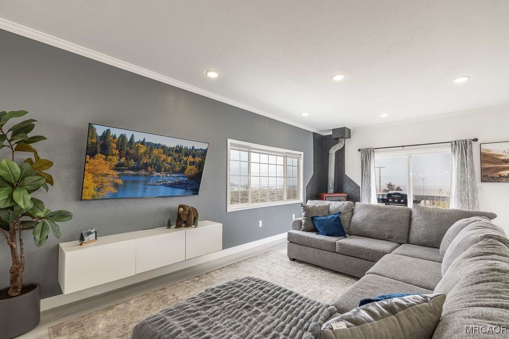 Photo of 1842 Baldwin Lake Road, Big Bear City, CA 92314 (MLS # 32502491)