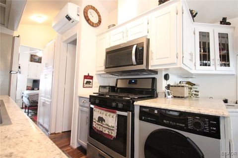 Photo of 475 Thrush Dr #59, Big Bear Lake, CA 92315 (MLS # 32501559)