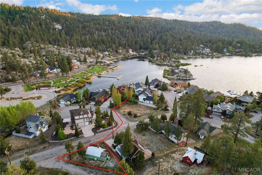 Photo of 39104 Willow Landing Road, Big Bear Lake, CA 92315 (MLS # 32502576)