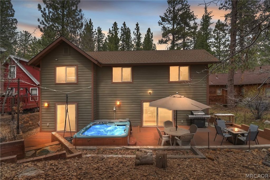 Photo of 41471 Comstock Lane, Big Bear Lake, CA 92315 (MLS # 32600658)