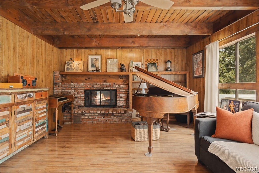 Photo of 1284 Cortina Drive, Lake Arrowhead, CA 92352 (MLS # 32602232)