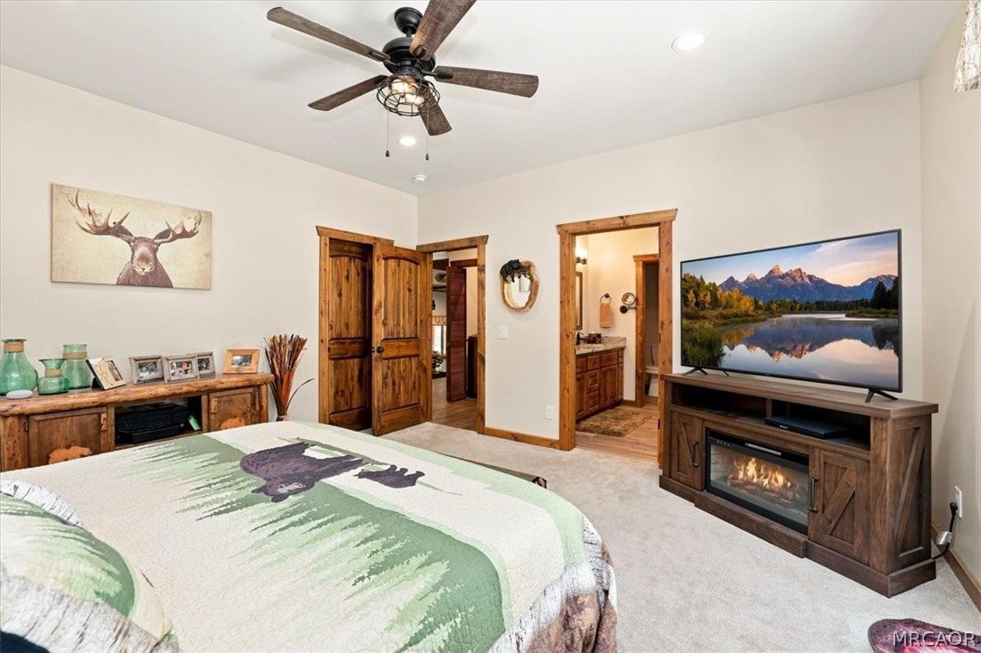 734 Tehama Dr, Big Bear Lake, CA, 92315, USA, 4 Bedrooms Bedrooms, ,4 BathroomsBathrooms,Residential,Active,734 Tehama Dr,32601812