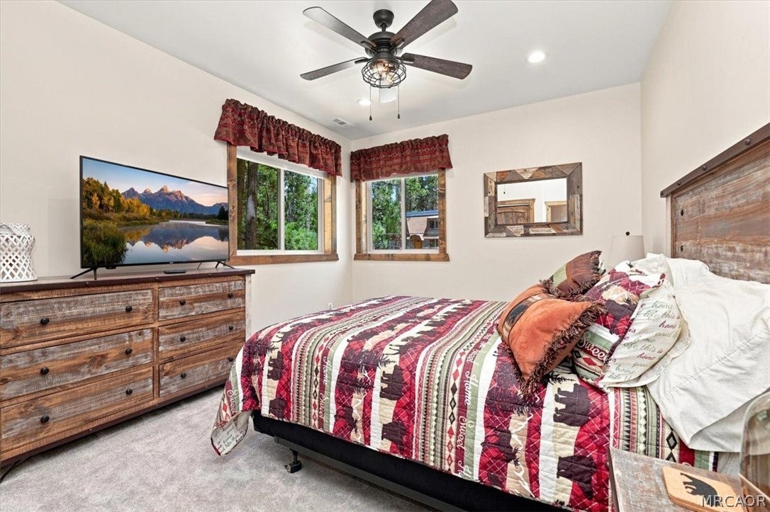 734 Tehama Dr, Big Bear Lake, CA, 92315, USA, 4 Bedrooms Bedrooms, ,4 BathroomsBathrooms,Residential,Active,734 Tehama Dr,32601812