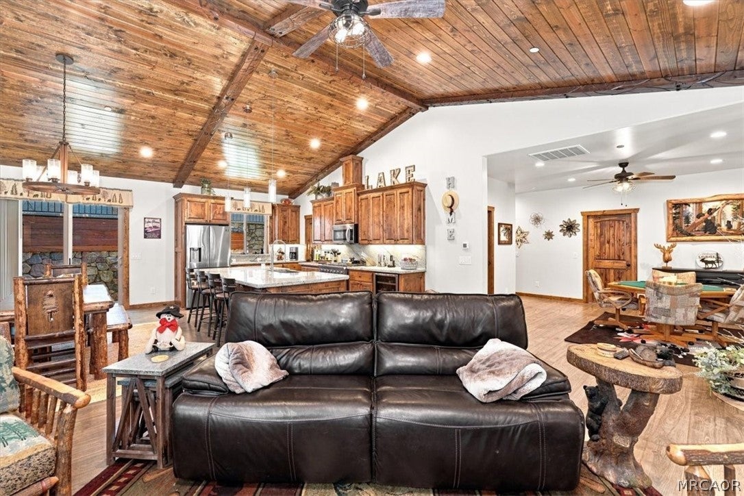 734 Tehama Dr, Big Bear Lake, CA, 92315, USA, 4 Bedrooms Bedrooms, ,4 BathroomsBathrooms,Residential,Active,734 Tehama Dr,32601812