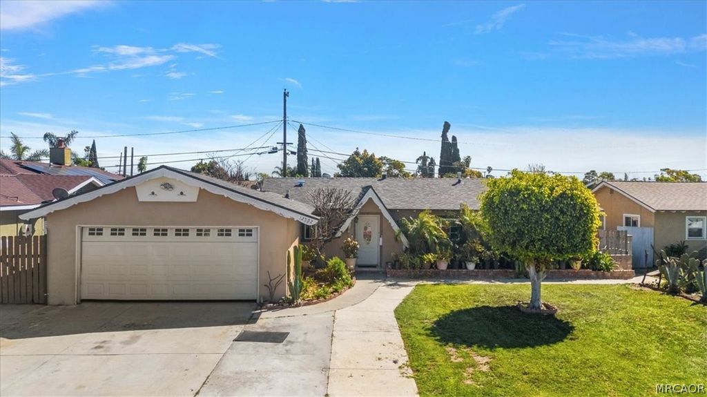 Photo of 12592 Kathy Lane, Anaheim, CA 92840 (MLS # 32600351)
