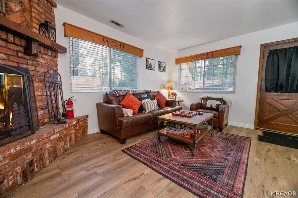 Photo of 804 Robinhood Boulevard, Big Bear City, CA 92314 (MLS # 32600773)