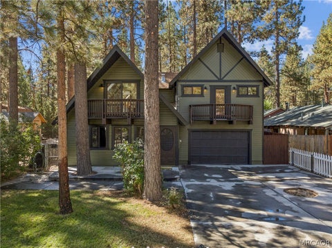 Photo of 904 Angeles Boulevard, Big Bear City, CA 92314 (MLS # 32602103)