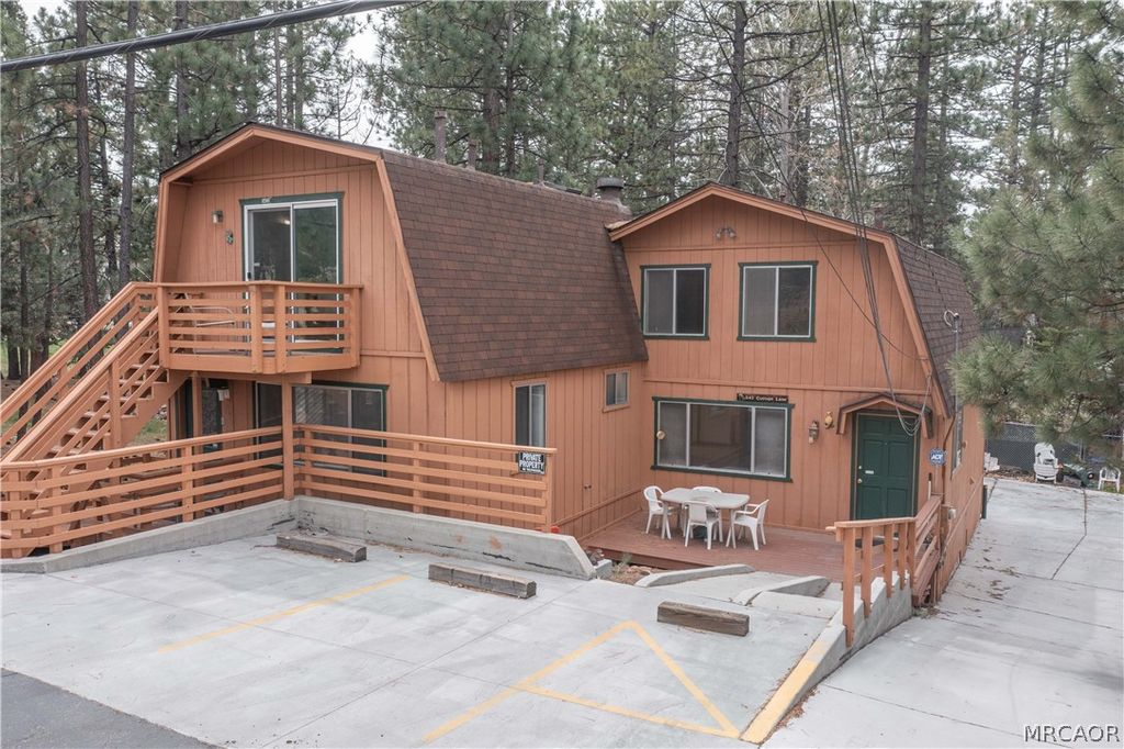 Photo of 542 Cottage Lane, Big Bear Lake, CA 92315 (MLS # 32600796)