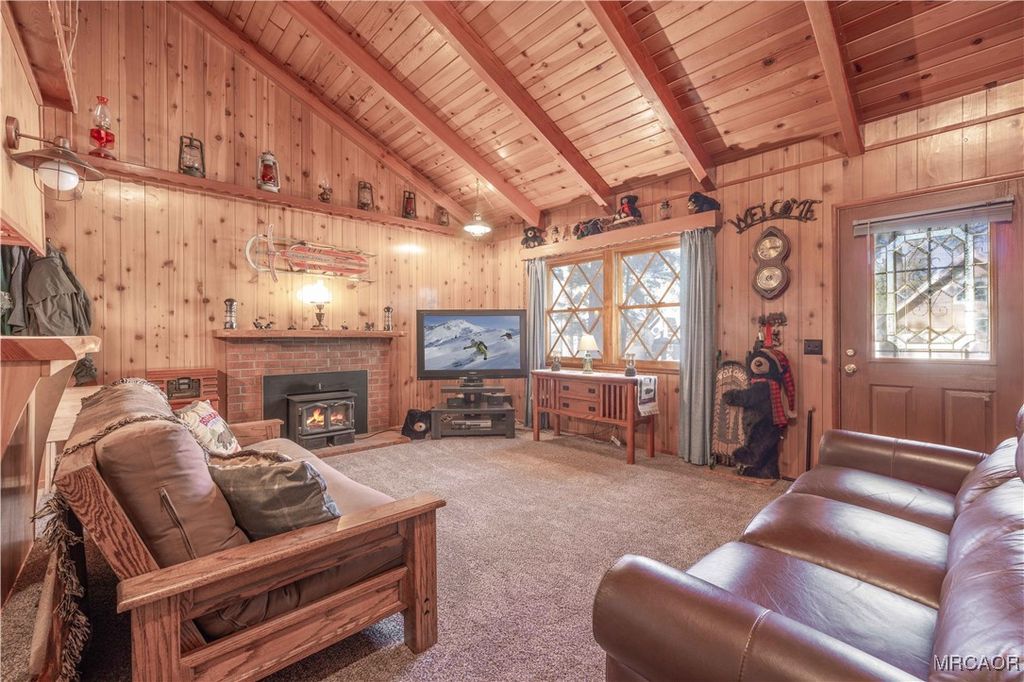 Photo of 416 W Mojave Blvd, Big Bear City, CA 92314 (MLS # 32502620)