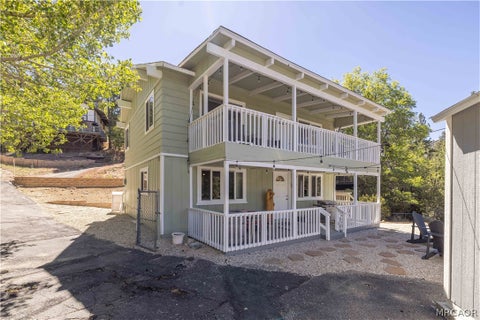 Photo of 43861 Mendocino Drive, Big Bear Lake, CA 92315 (MLS # 32601311)