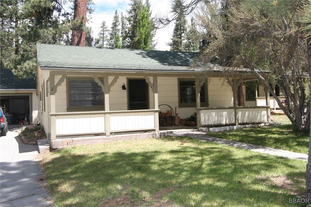 Photo of 1004 Canyon Road #2, Fawnskin, CA 92333 (MLS # 32501457)