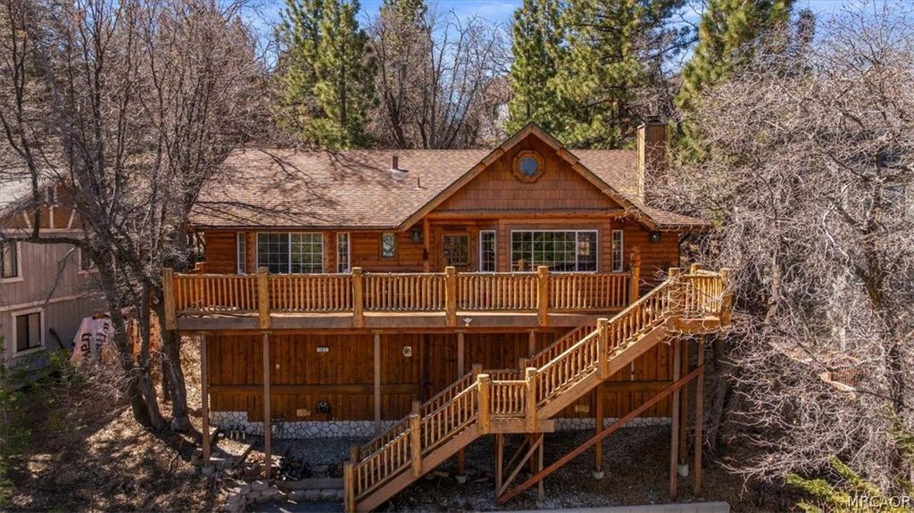 Photo of 487 Villa Grove Avenue, Big Bear City, CA 92314 (MLS # 32600553)