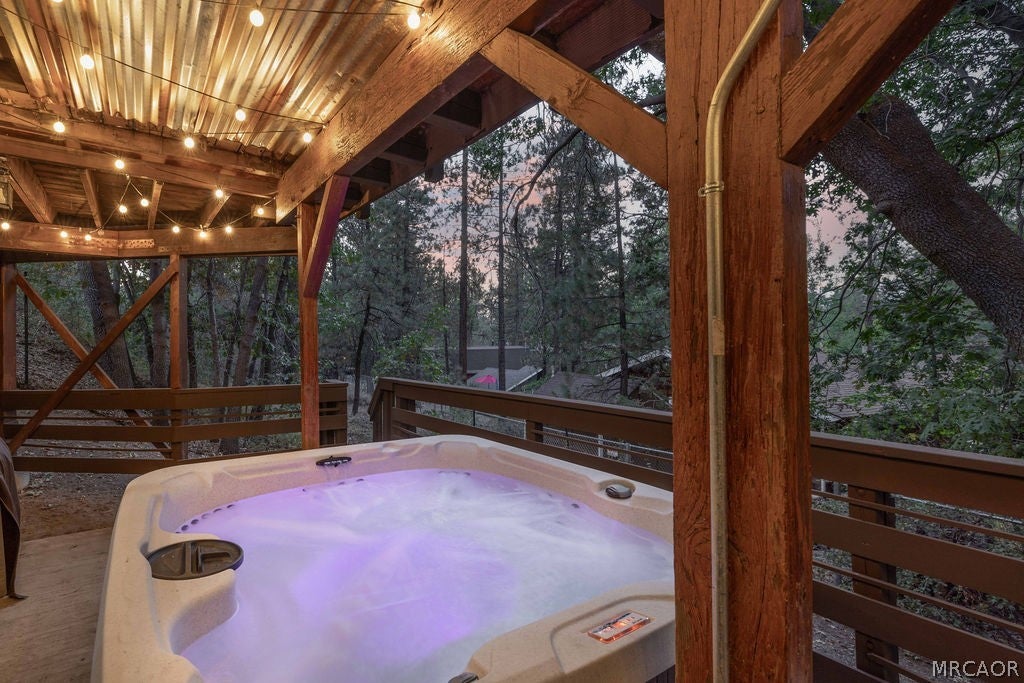 Photo of 42598 Alta Vista Avenue, Big Bear Lake, CA 92315 (MLS # 32601637)