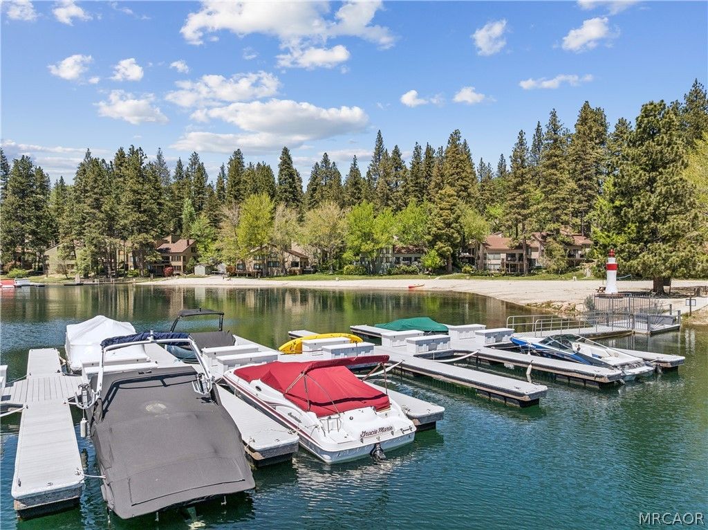 Photo of 27821 Peninsula Drive N #315, Lake Arrowhead, CA 92352 (MLS # 32601048)