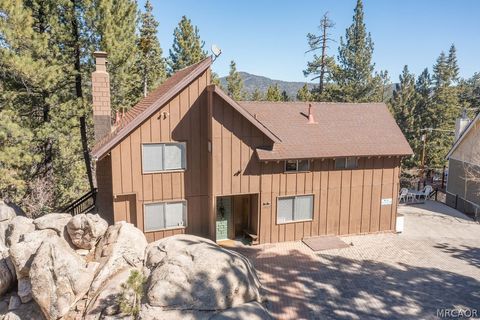 Photo of 38629 Big Bear Boulevard, Big Bear Lake, CA 92315 (MLS # 32600629)