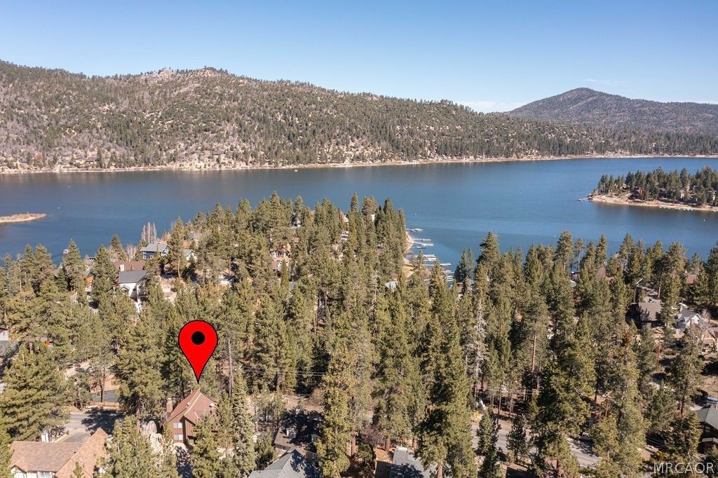 Photo of 38629 Big Bear Boulevard, Big Bear Lake, CA 92315 (MLS # 32600629)