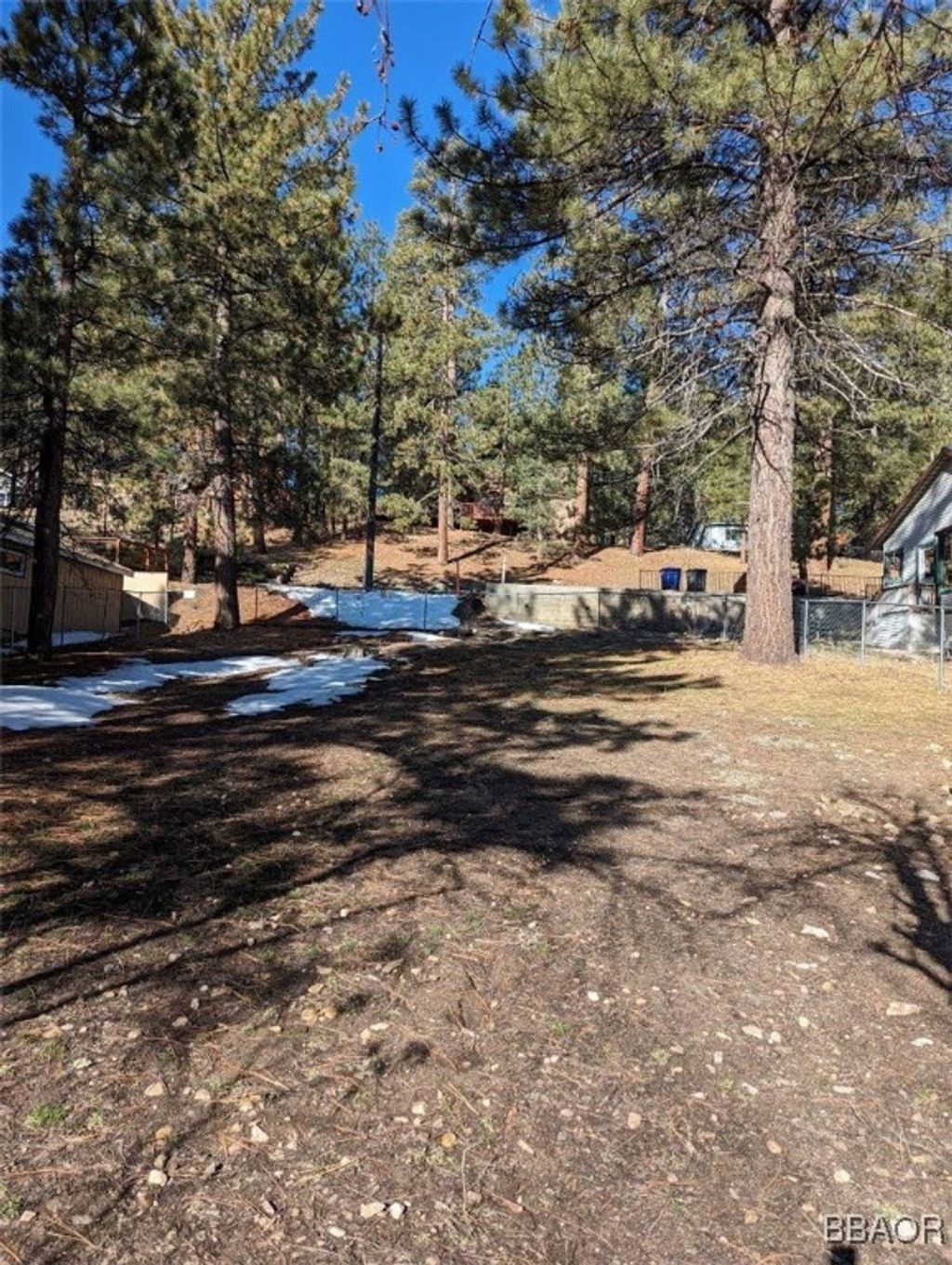 Photo of 543 Chipmunk Lane, Big Bear Lake, CA 92315 (MLS # 32406159)