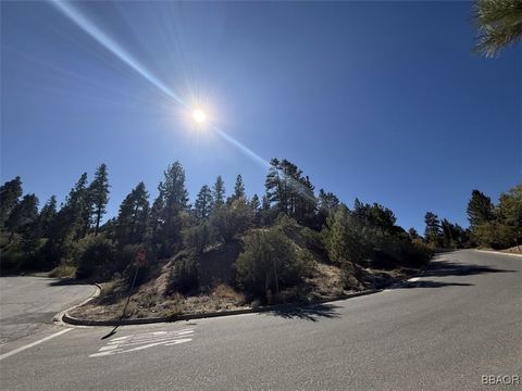 Photo of 0 Ironwood Drive, Big Bear Lake, CA 92315 (MLS # 32405536)