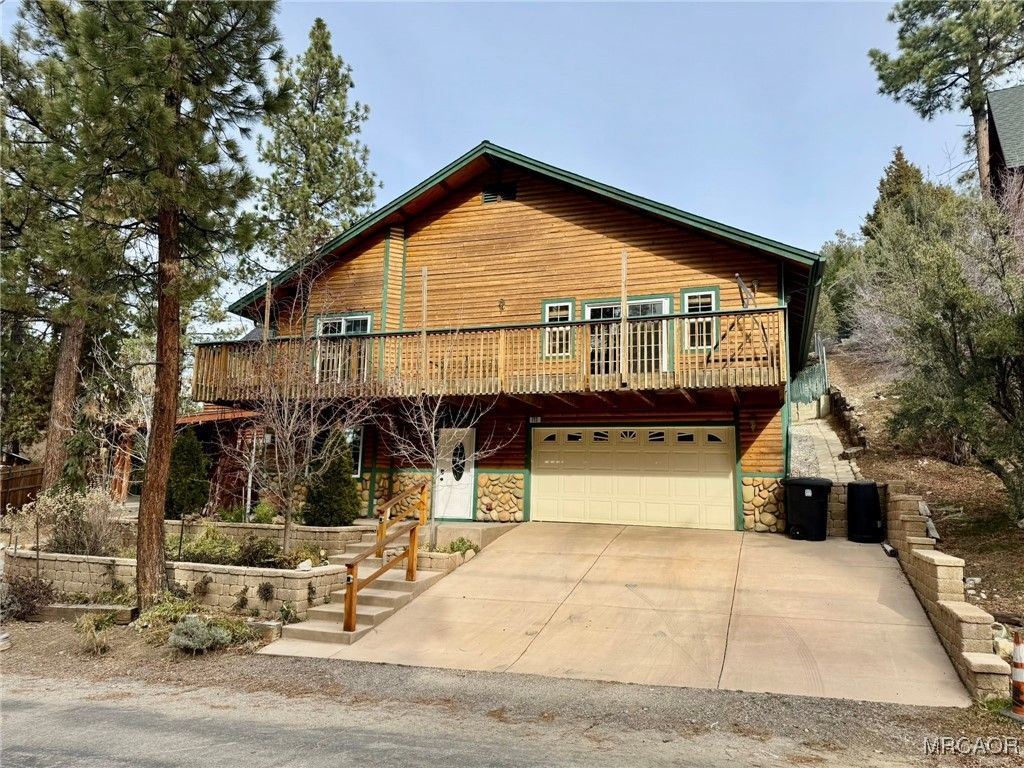 Photo of 713 Booth Way, Big Bear City, CA 92314 (MLS # 32502867)
