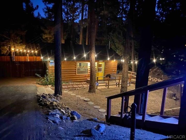 Photo of 42955 Encino Road, Big Bear Lake, CA 92315 (MLS # 32600236)