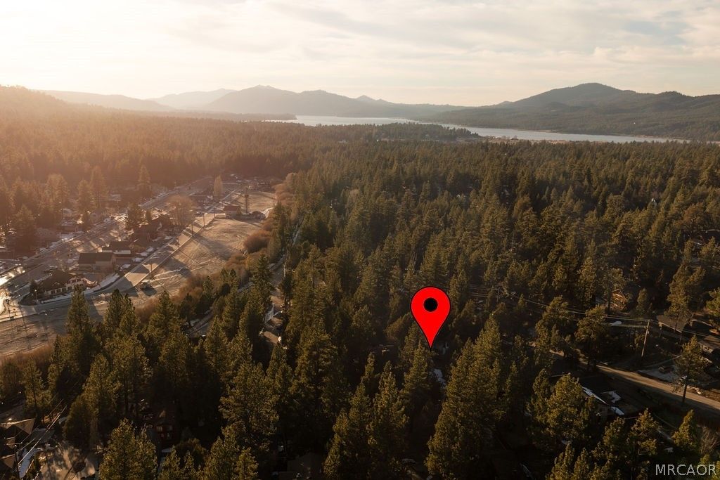 Photo of 42788 Monterey Street, Big Bear Lake, CA 92315 (MLS # 32600418)