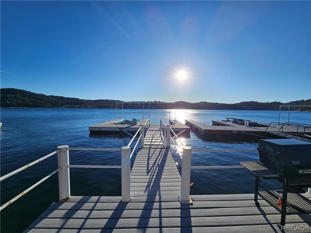 Photo of N 295 North shore rd #B, Lake Arrowhead, CA 92352 (MLS # 32600462)