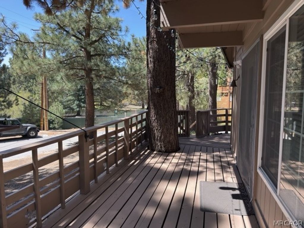 Photo of 33436 Bluebird Drive, Green Valley Lake, CA 92341 (MLS # 32600846)