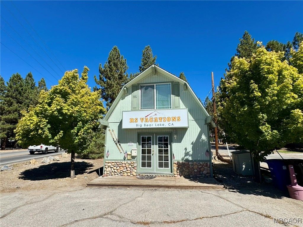 Photo of 436 W Big Bear Boulevard, Big Bear City, CA 92314 (MLS # 32502293)