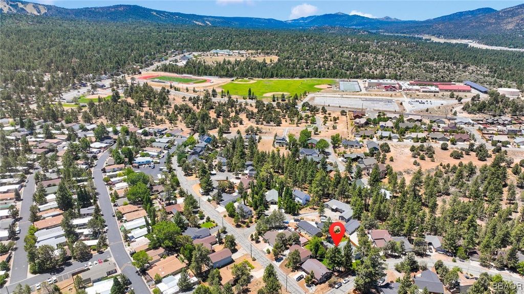Photo of 377 Sites Way, Big Bear City, CA 92314 (MLS # 32501954)