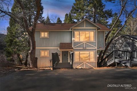 Photo of 43215 Sunset Drive, Big Bear Lake, CA 92315 (MLS # 32600213)