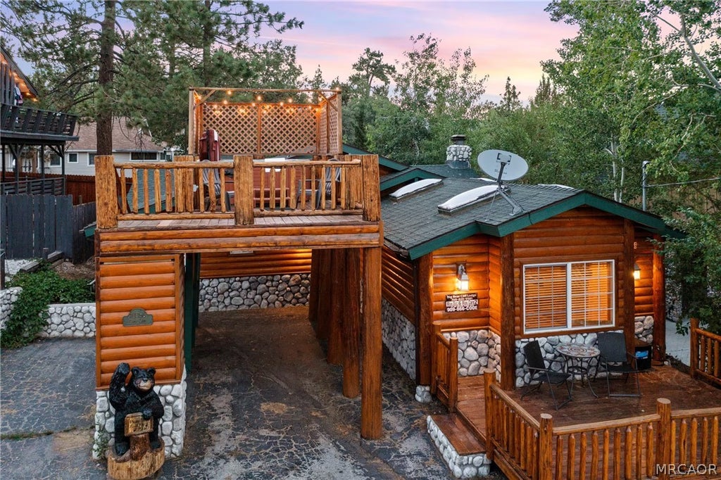Photo of 40356 Cliff Lane, Big Bear Lake, CA 92315 (MLS # 32601493)