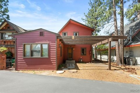 Photo of 115 Lagunita Lane, Big Bear Lake, CA 92315 (MLS # 32501632)