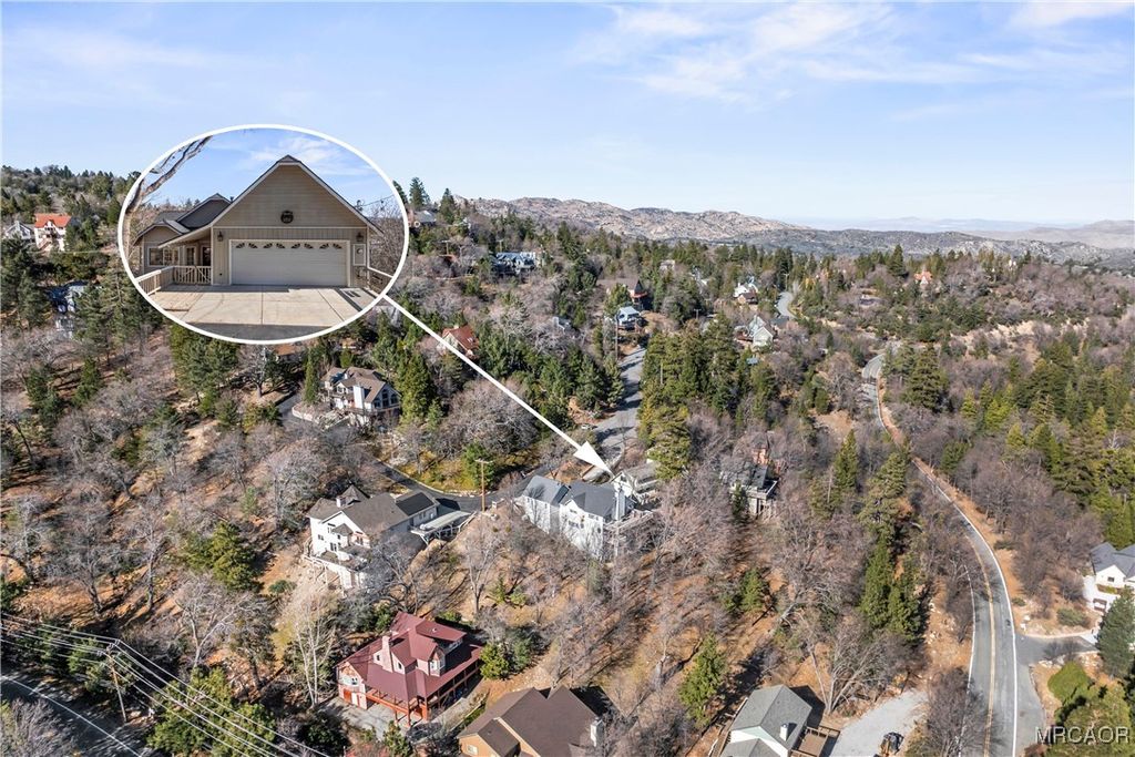 Photo of 1212 Portillo Lane, Lake Arrowhead, CA 92352 (MLS # 32502874)