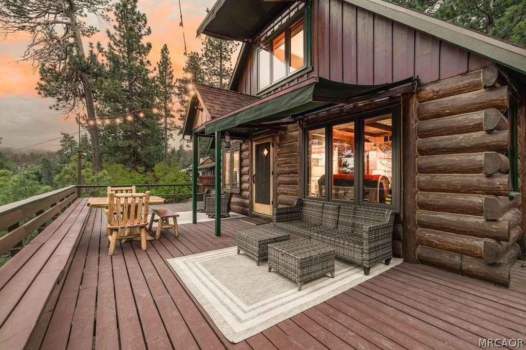 Photo of 579 Echo Lane, Big Bear Lake, CA 92315 (MLS # 32601274)