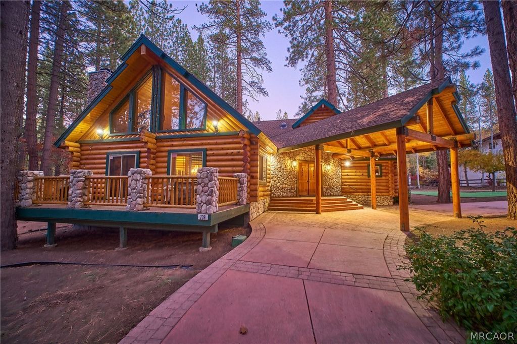 Photo of 739 N Star Drive, Big Bear Lake, CA 92315 (MLS # 32600758)