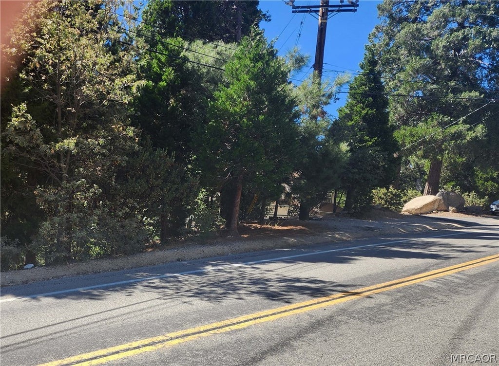 Photo of 0 Grass Valley Road, Lake Arrowhead, CA 92352 (MLS # 32602077)